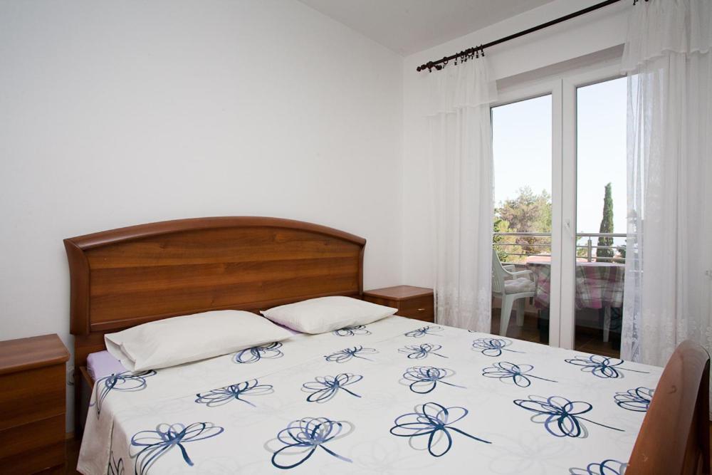 Bed & Breakfast Mario Крк Екстер'єр фото